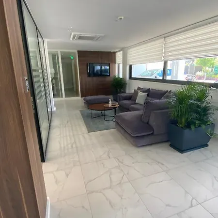 Oasis Residences Limassol 利马索尔